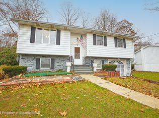 110 Lee Ln, Harding, PA 18643