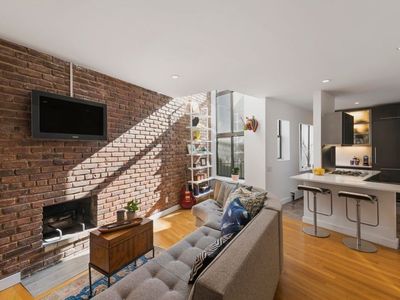 49 E 12th St APT 6D, New York, NY, 10003