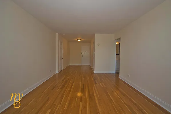 Rented by New York Dwellings LLC | media 10