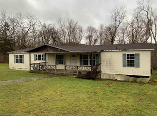 24 Trenton St, Farmington, WV