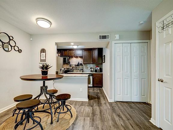3rd image of 1860 White Oak Dr APT 359