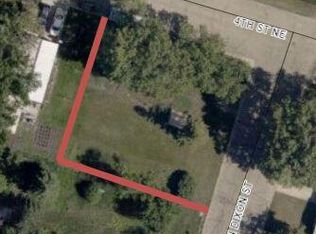 326 N Dixon St, Tioga, ND 58852