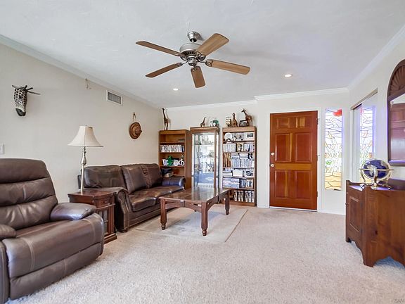 5th image of 863 Lura Ave
