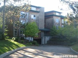 21 Claire Point Rd, Burlington, VT 05408