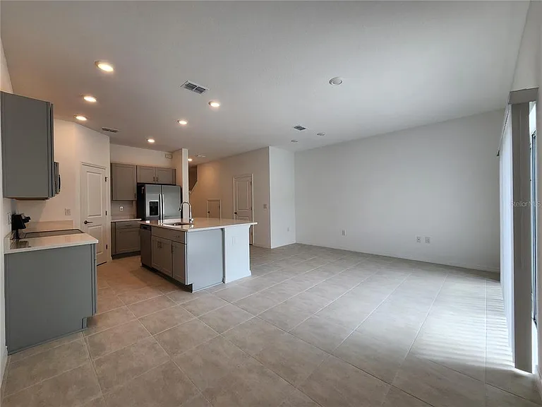 2612 Penguin Blvd — Photo 6