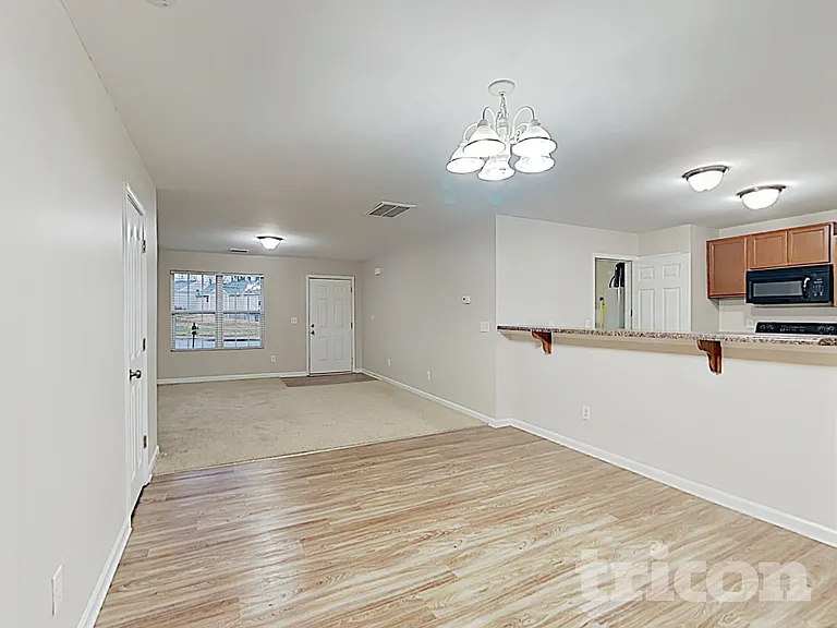 4740 Brewer Dr — Photo 6