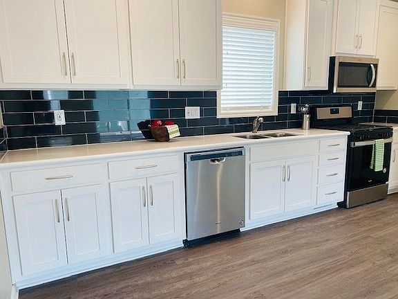 5th image of 10031 Golden Shore Dr #338