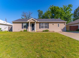 643 Canoe Creek Dr, Henderson, KY 42420