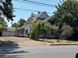 1627 W Main St, Cottage Grove, OR 97424