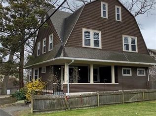 21 Observatory Ave, Providence, RI 02906