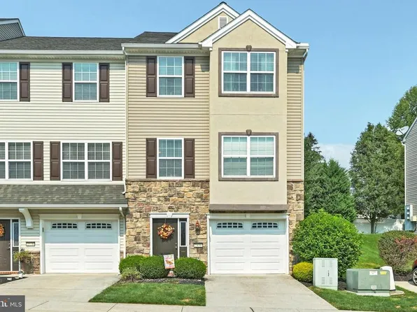 2450 Schultz Way, York, PA 17402