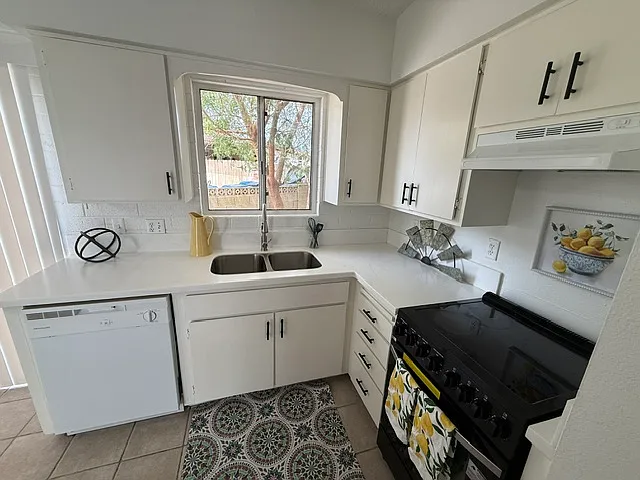 1141 N April Cir #A — Photo 7