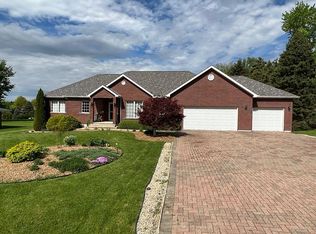 1266 Sunflower Dr, Rockford, IL 61107
