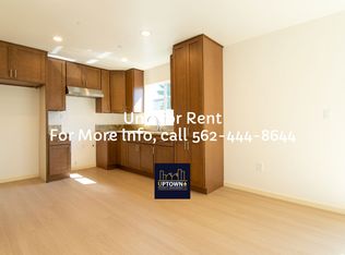 1120 W 110th St #A, Los Angeles, CA 90044