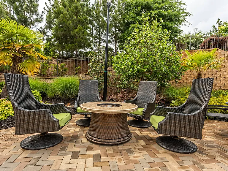 Fireside Lounge