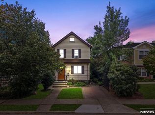 298 3rd St, Hackensack, NJ 07601