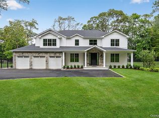 32 Pine Road, Syosset, NY 11791