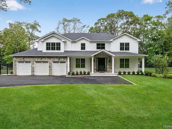 32 Pine Road, Syosset, NY 11791