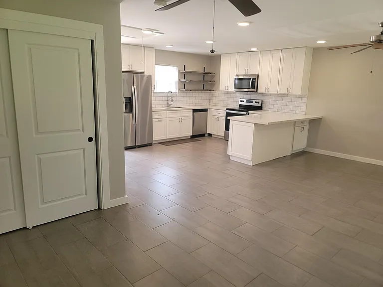 300 Old San Felipe Rd — Photo 2