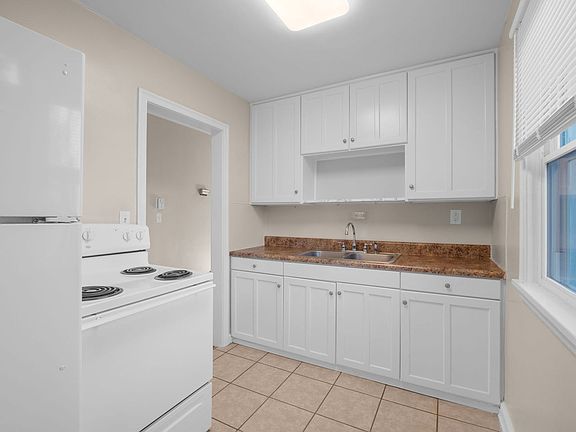 4th image of 509 Monroe St #7
