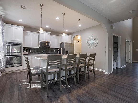2nd image of 4321 Bexley Ct