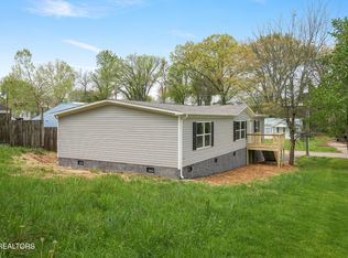 905 Drive D, Knoxville, TN 37920
