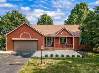 18 Manning Rd, Mogadore, OH 44260