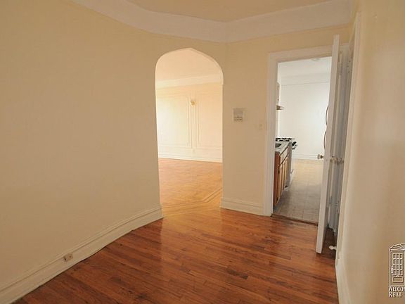 2nd image of 4129 46th St APT 6N
