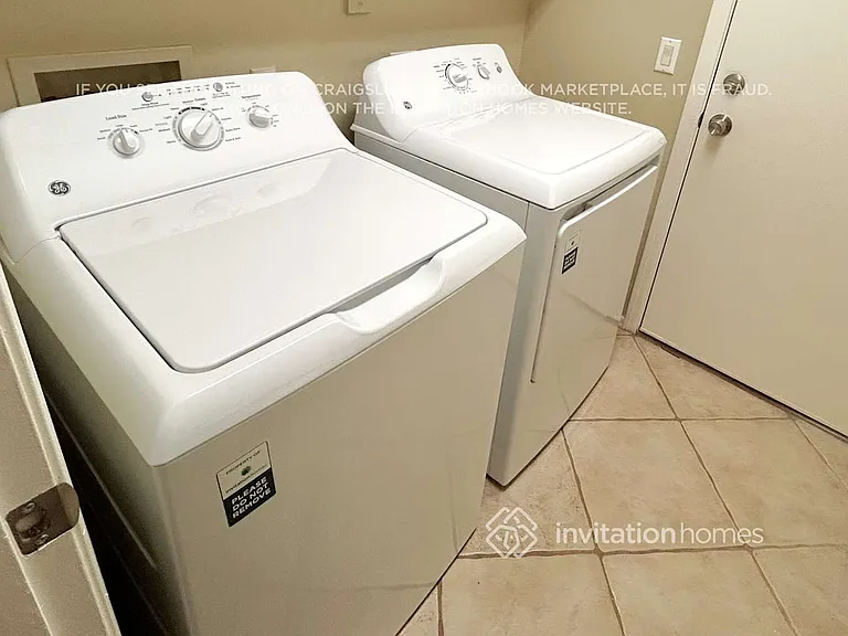 5433 W Grove St — Photo 17