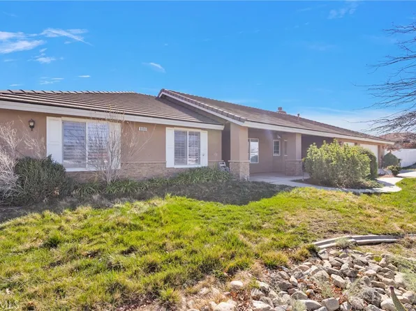 8695 Cantel Ct, Oak Hills, CA 92344