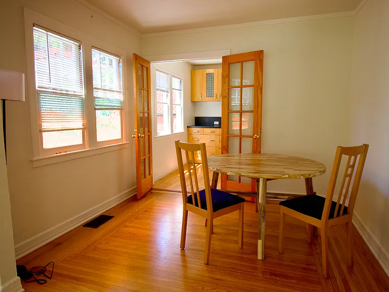 212 Gilbert Ave — Photo 16