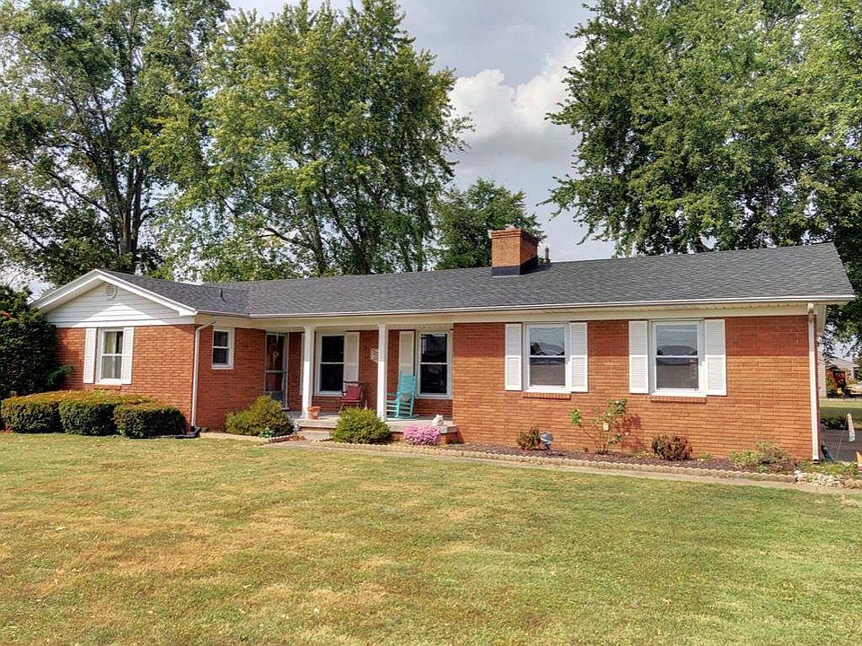 1st image of 295 Sands Dr