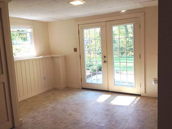 Entrance/Living Room