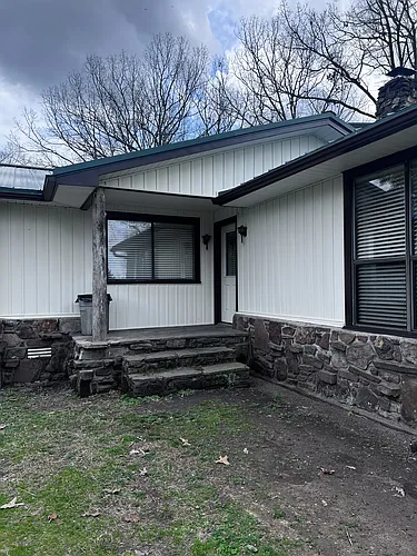 5968 Highway 359 Photo 1