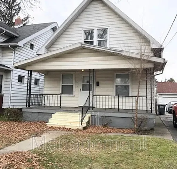 842 Toronto Ave — Photo 11