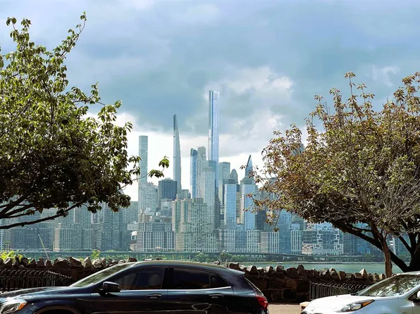 6515 Blvd East image 27 of 37