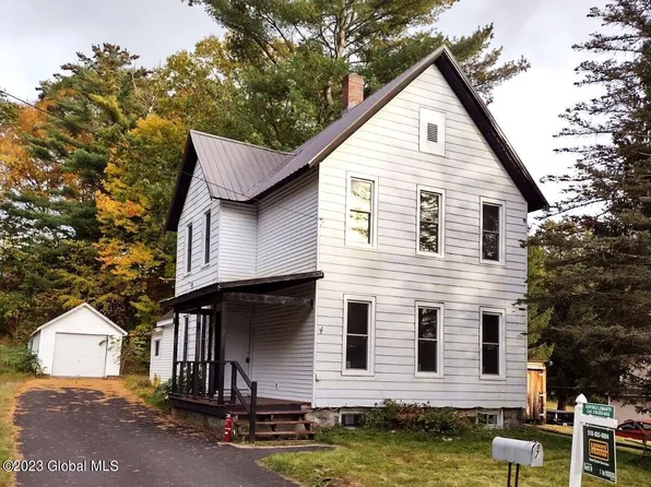 5-7 Nassau Street, Gloversville, NY 12078