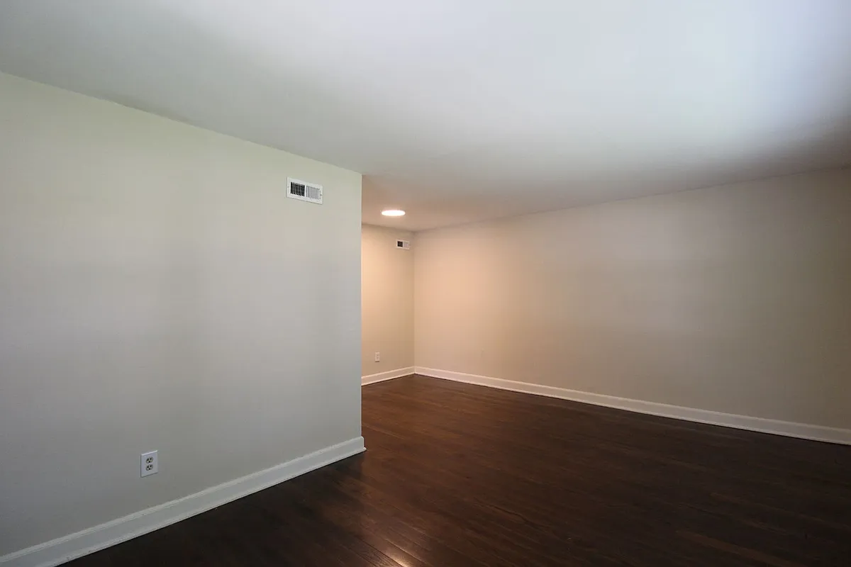 Building Photo - 2700 Howell Ter