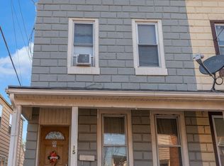 15 Samuel St, Hamilton, NJ 08610