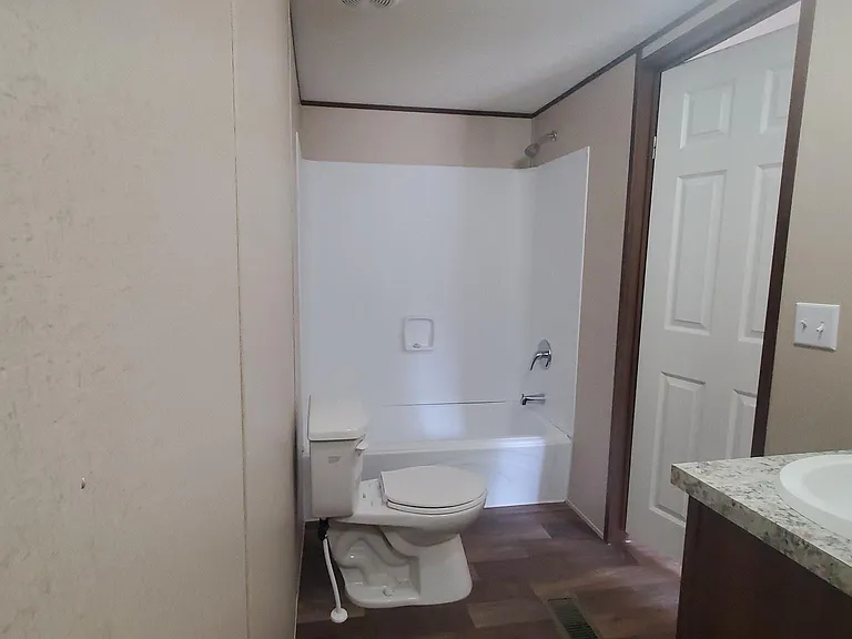 101 Little Star Rd — Photo 6