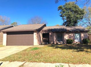 8018 Sweetgum Trace Dr, Houston, TX 77040