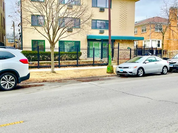 7240 N Ridge Blvd APT 101, Chicago, IL 60645