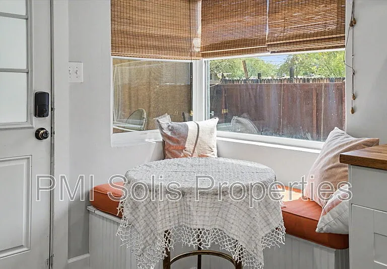 724 E Portland St — Photo 7