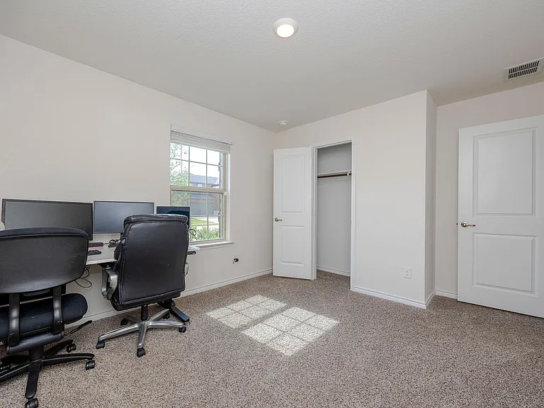 1205 Colonial Bluff Ln — Photo 23