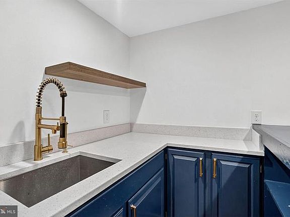 5th image of 1179 Ballantrae Ln