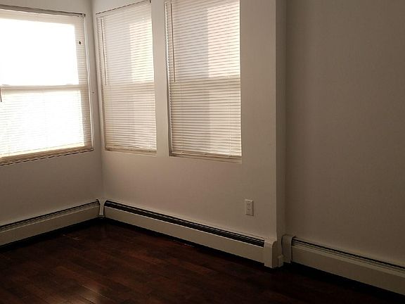 2nd image of 18 Bogardus St