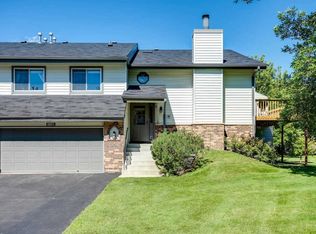 6671 Falstaff Rd, Woodbury, MN 55125
