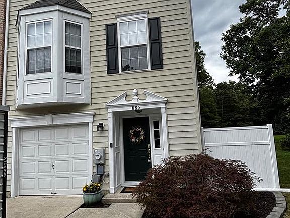 2nd image of 683 Barton Run Blvd