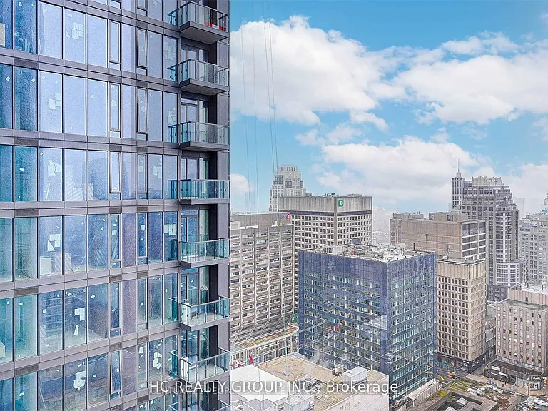 1 Yorkville Ave #2701 — Photo 18
