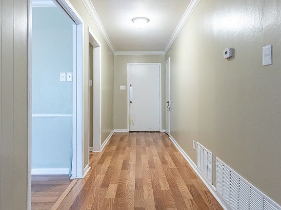 3rd image of 4014 Concord Dr